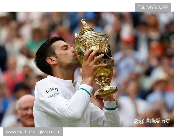 足球明星露大乌引发热议球迷热情高涨赛场内外的精彩瞬间回顾 足球明星露大乌引发热议球迷热情高涨赛场内外的精彩瞬间回顾