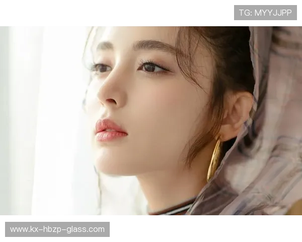 高清足球明星与女明星壁纸合集尽享视觉盛宴带你领略运动与时尚的完美结合 高清足球明星与女明星壁纸合集尽享视觉盛宴带你领略运动与时尚的完美结合